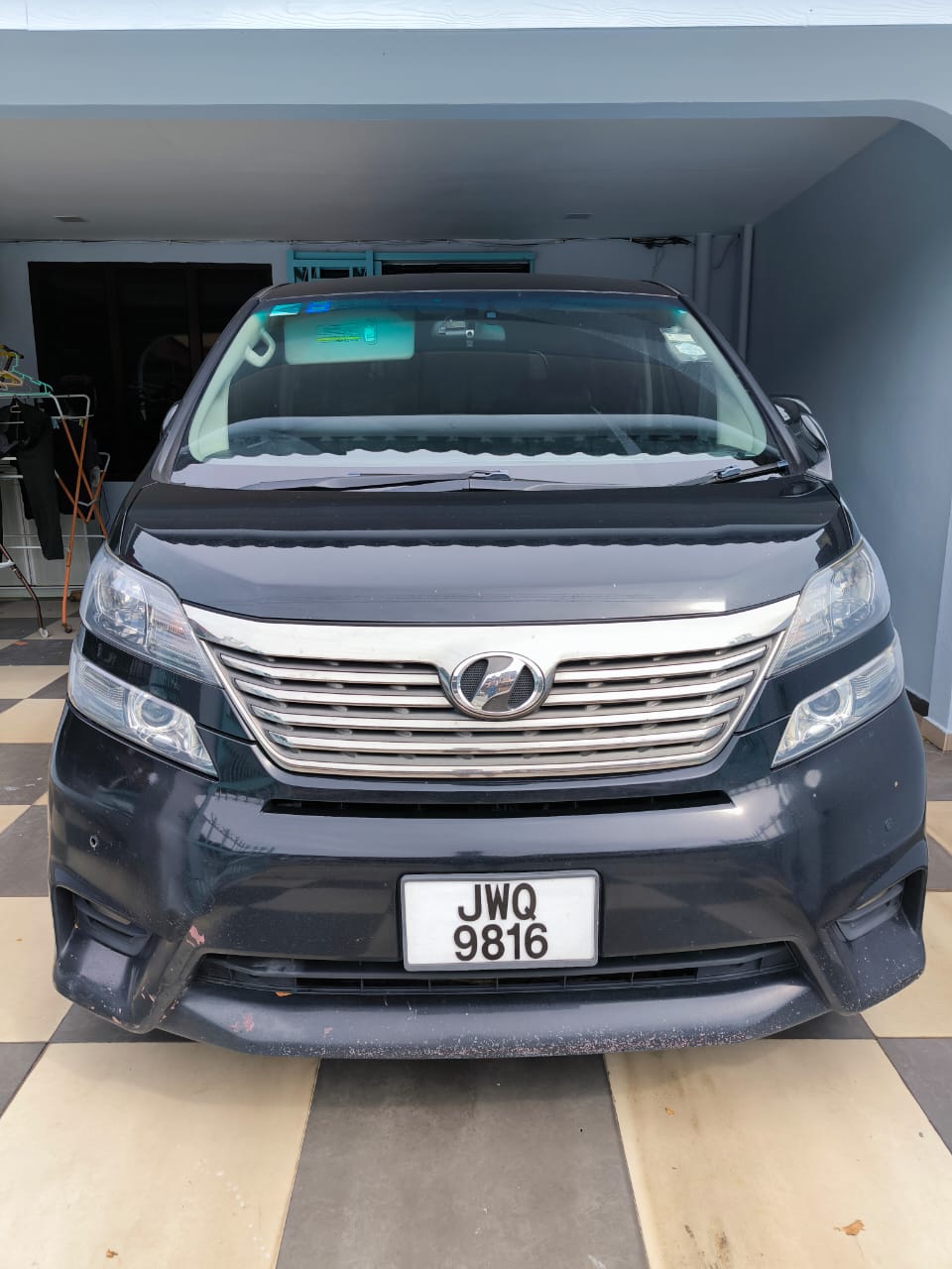 TOYOTA VELLFIRE